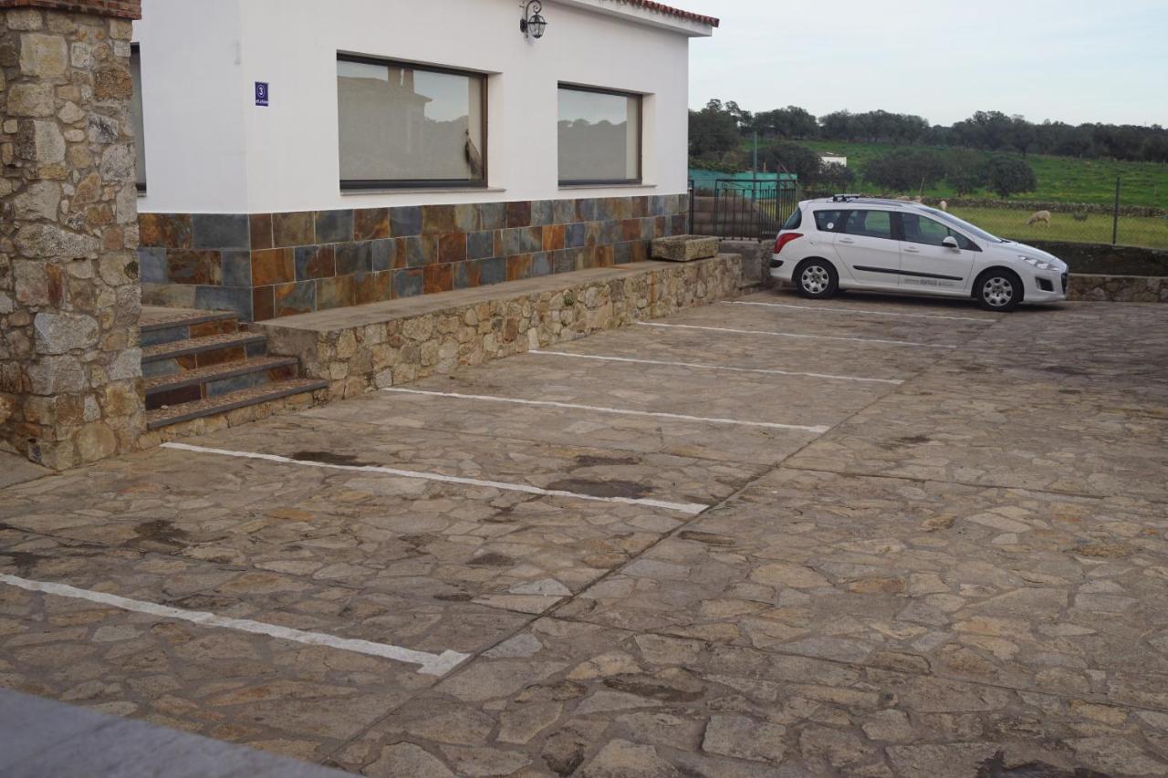 Apartamentos Estrellas De Monfraguee Torrejón el Rubio エクステリア 写真